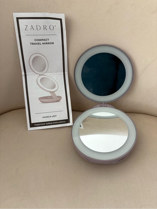 ZADRO Other - ZADRO Compact Folding Mirror in Light Purple